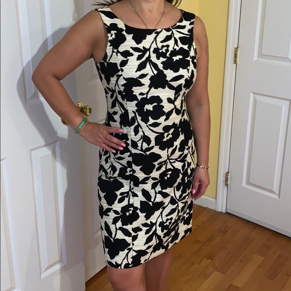 Saks Fifth Avenue b&w floral print dress